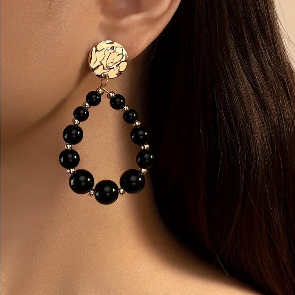 Black Beaded Earrings - Drop & Dangle Earrings Elegant‎ Design & Versatile Style
